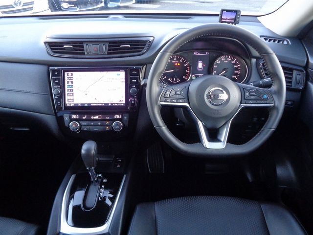 Nissan X-TRAIL 2019-01 180708-1