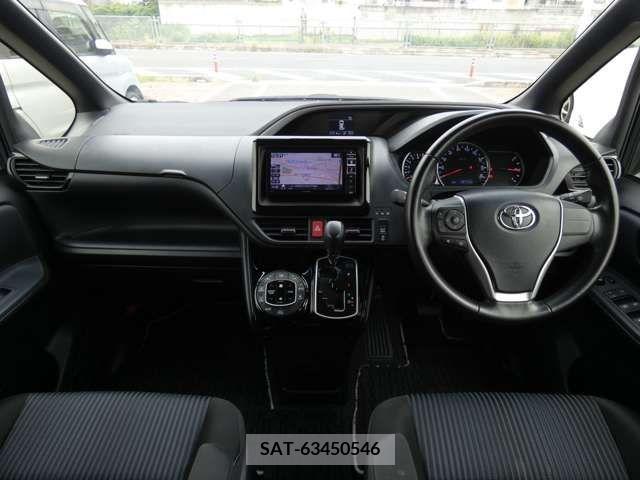 Toyota VOXY 2017-01 321502-1
