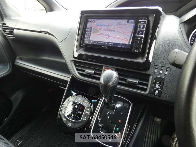 Toyota VOXY 2017-01 321502-15