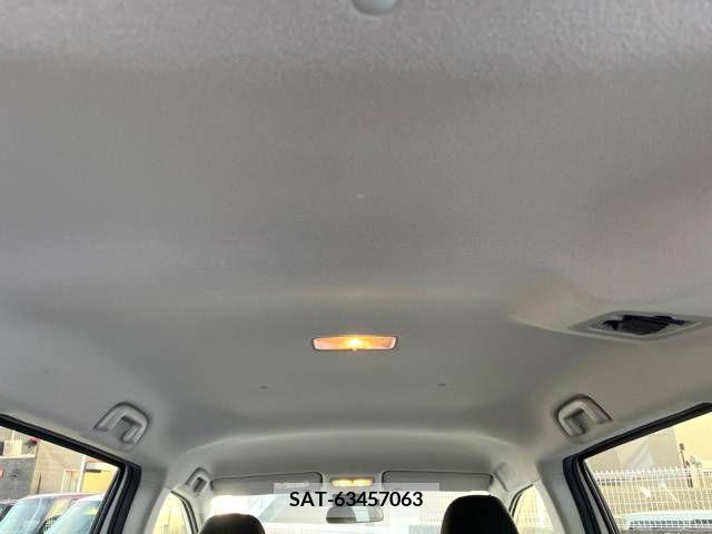 Toyota SIENTA 2021-11 352838-18