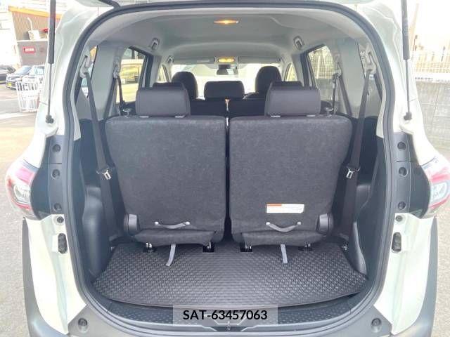 Toyota SIENTA 2021-11 352838-11