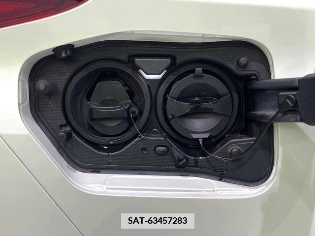 Toyota PRIUS PHV 2017-02 349795-6
