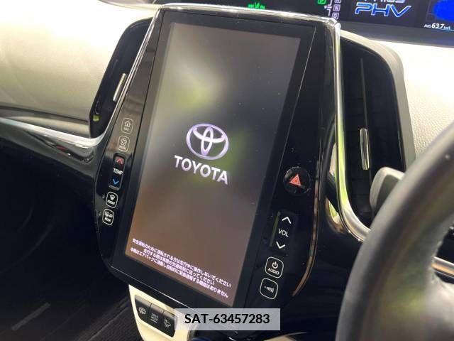 Toyota PRIUS PHV 2017-02 349795-2