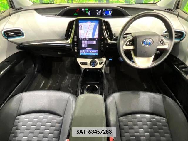 Toyota PRIUS PHV 2017-02 349795-1