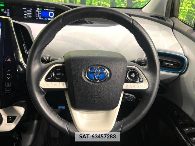 Toyota PRIUS PHV 2017-02 349795-11