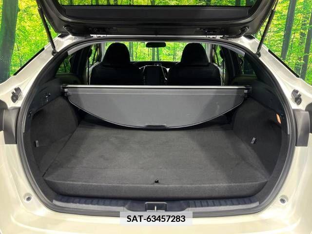 Toyota PRIUS PHV 2017-02 349795-10