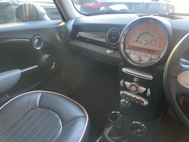 Bmw MINI 2010-04 9802-14