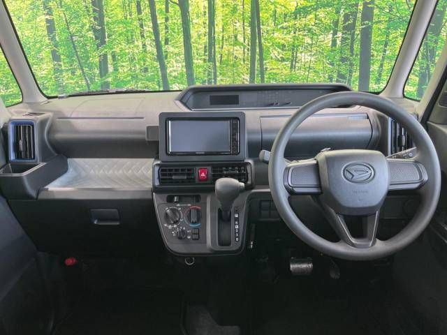 Daihatsu TANTO 2022-05 17298-1