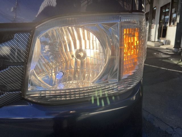 Toyota REGIUSACE VAN 2012-07 182715-20