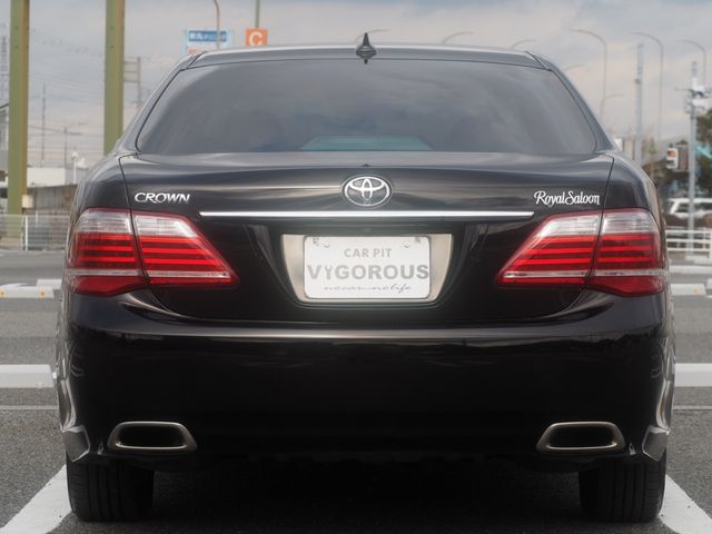 Toyota CROWN SEDAN 2010-03 833-11