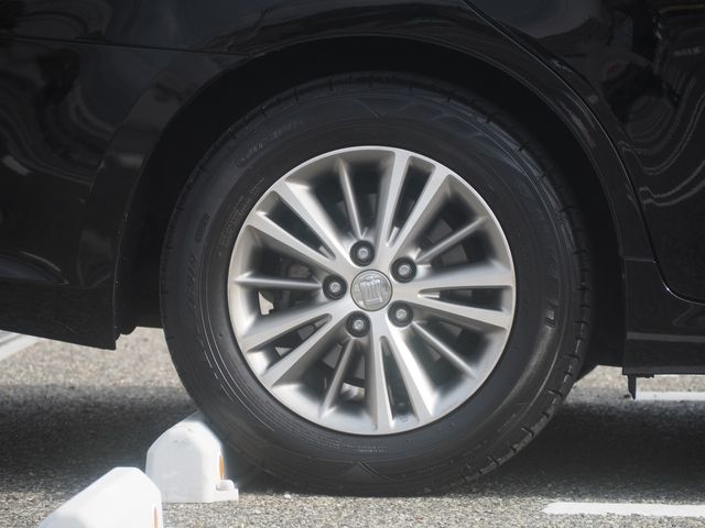 Toyota CROWN SEDAN 2010-03 833-6
