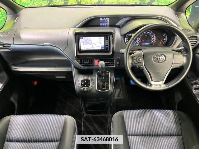 Toyota VOXY 2016-02 346418-1