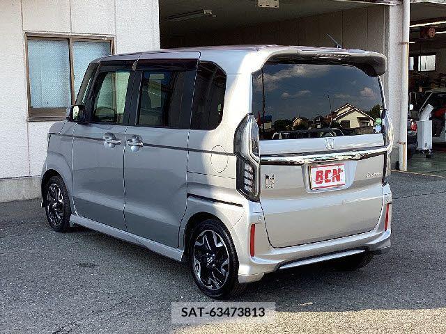 Honda N BOX CUSTOM 2017-10 364905-8