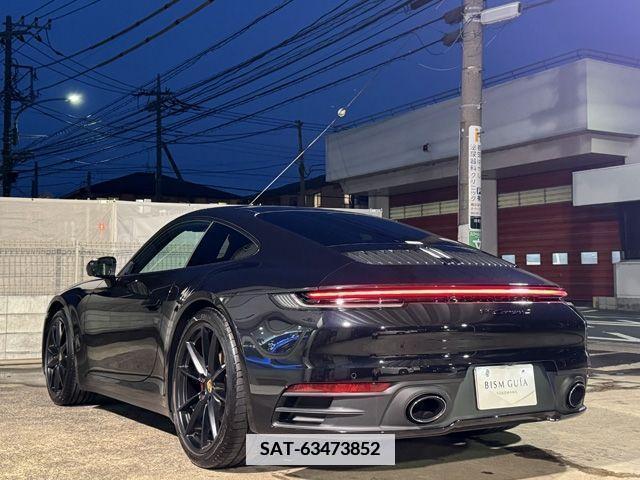 Porsche 911 2022-06 351980-5