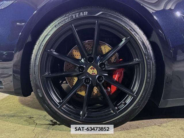 Porsche 911 2022-06 351980-14