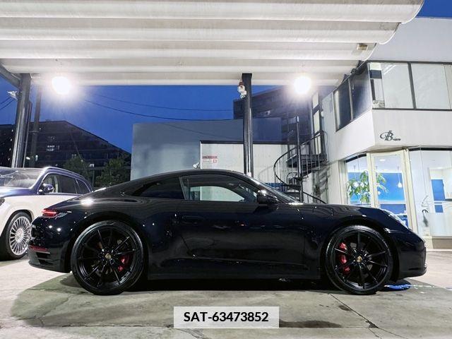 Porsche 911 2022-06 351980-3