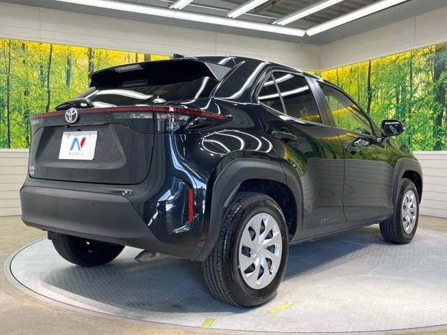 Toyota YARIS CROSS 2023-03 195857-17