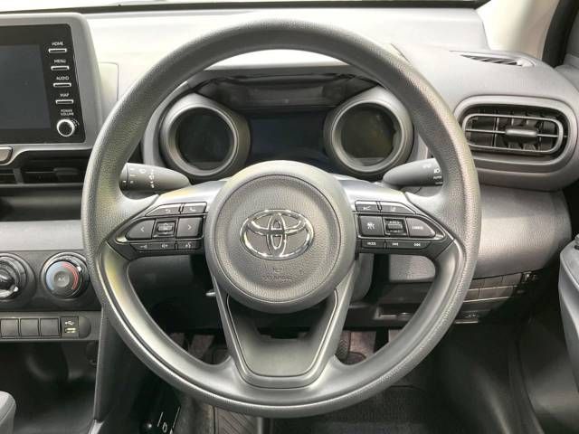 Toyota YARIS CROSS 2023-03 195857-11