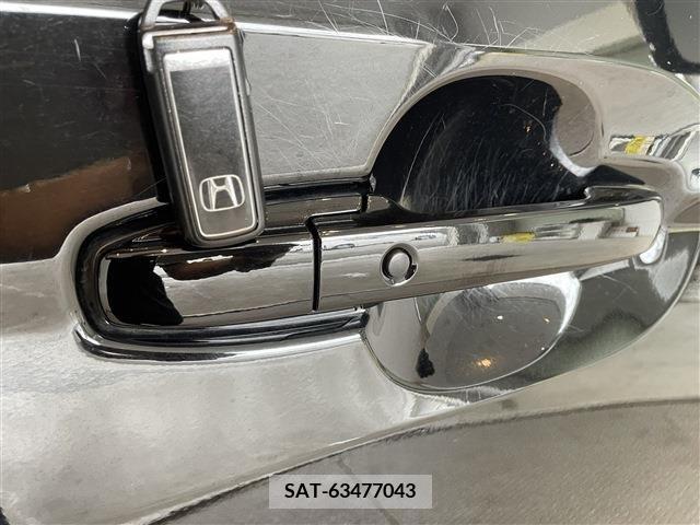Honda N BOX 2022-07 325709-11