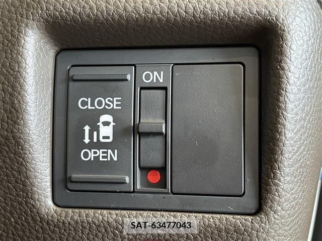 Honda N BOX 2022-07 325709-10