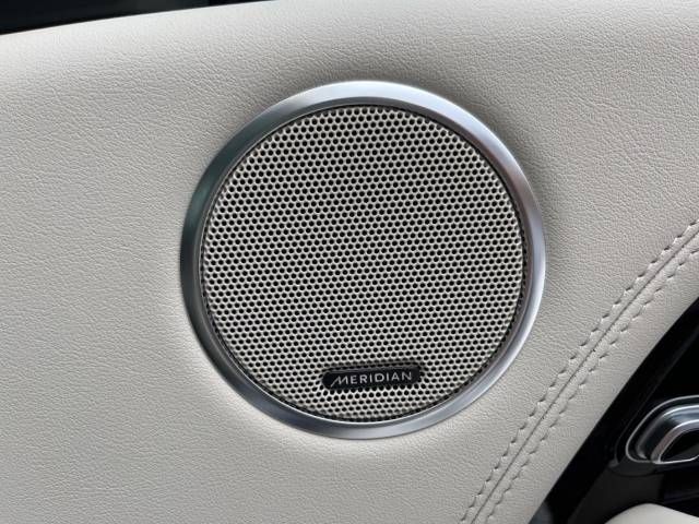 ROVER RANGE ROVER 2019-12 180819-12