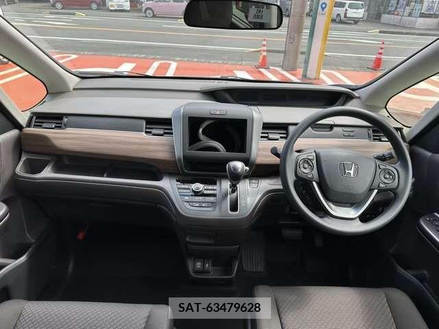 Honda FREED 2024-02 302956-4