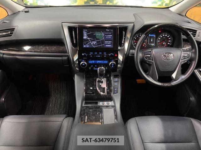 Toyota ALPHARD 2021-07 299629-1