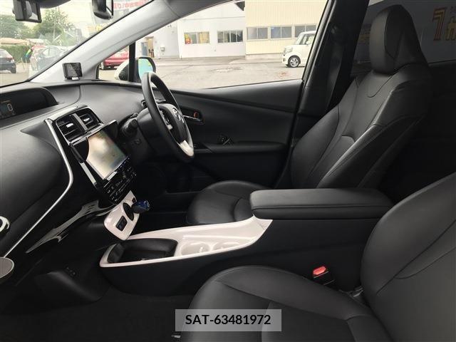 Toyota PRIUS 2017-01 380104-13