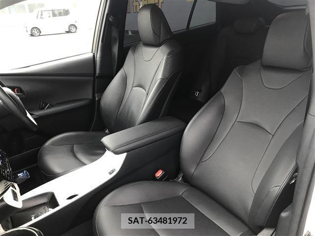 Toyota PRIUS 2017-01 380104-12