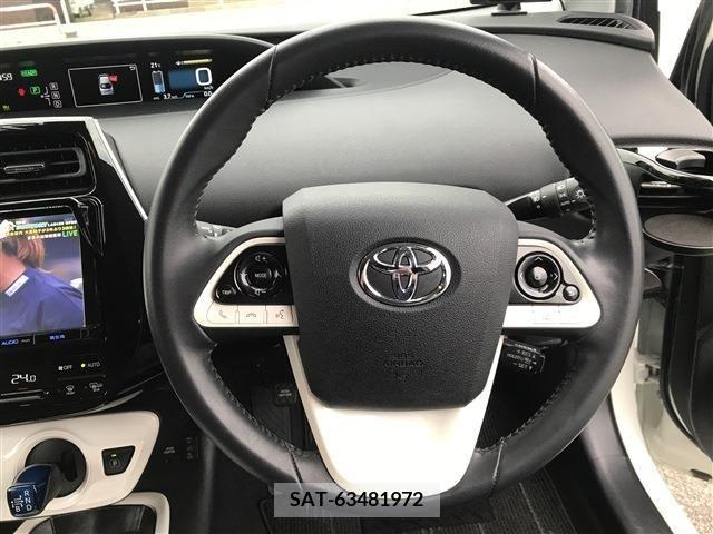 Toyota PRIUS 2017-01 380104-19