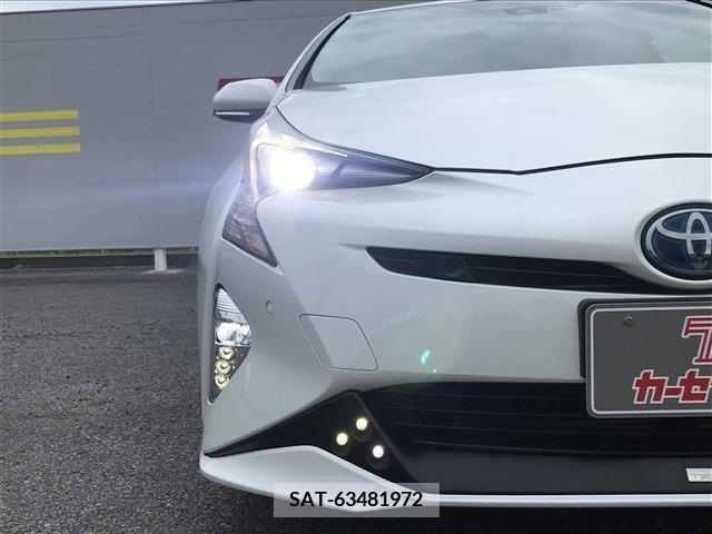 Toyota PRIUS 2017-01 380104-27