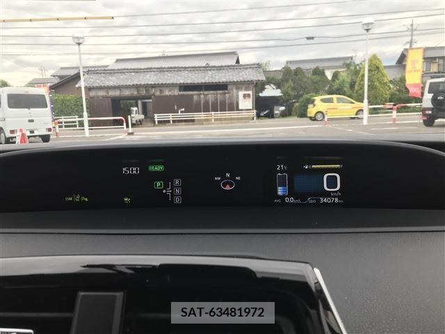 Toyota PRIUS 2017-01 380104-26