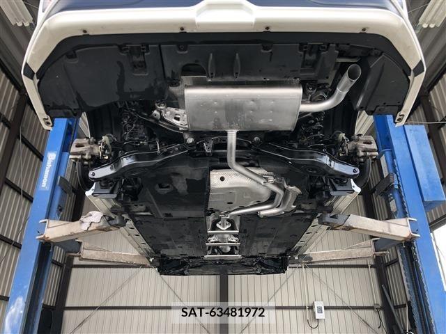Toyota PRIUS 2017-01 380104-10