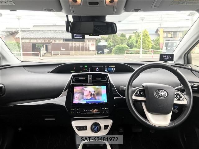 Toyota PRIUS 2017-01 380104-15
