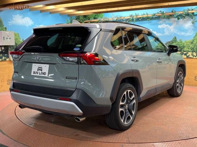 Toyota RAV4 2020-10 26688-17