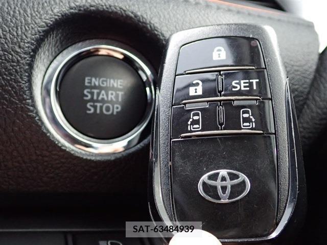 Toyota SIENTA 2021-11 220412-9