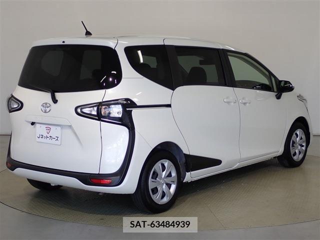 Toyota SIENTA 2021-11 220412-3