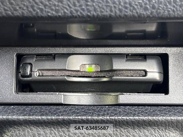 Toyota VOXY 2020-10 252324-6