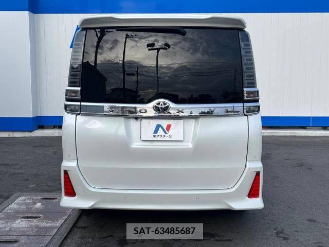 Toyota VOXY 2020-10 252324-15