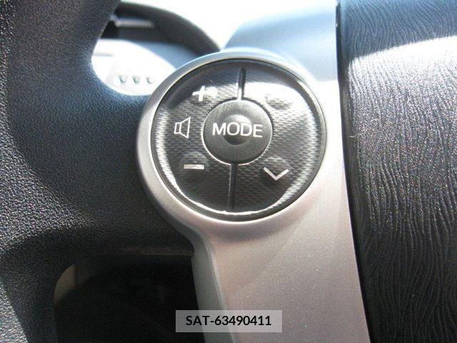 Toyota PRIUS 2013-03 366334-15