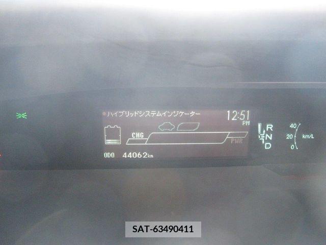 Toyota PRIUS 2013-03 366334-18
