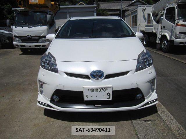 Toyota PRIUS 2013-03 366334-4