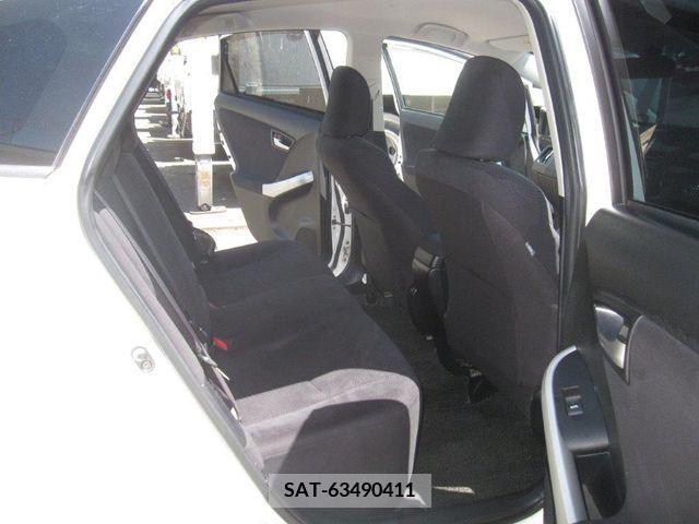 Toyota PRIUS 2013-03 366334-10
