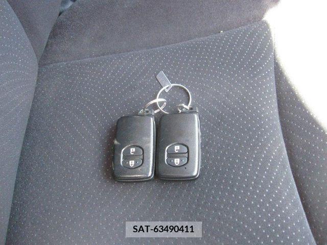 Toyota PRIUS 2013-03 366334-21