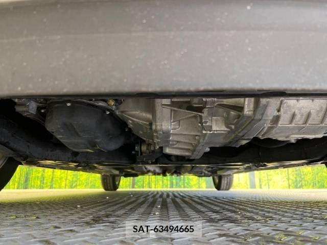 Nissan NOTE 2018-08 236814-19