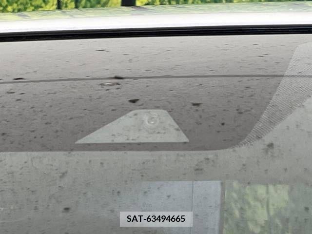 Nissan NOTE 2018-08 236814-6