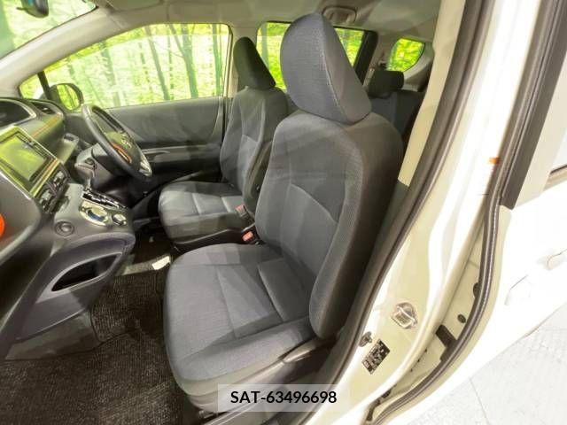 Toyota SIENTA 2015-11 217703-8