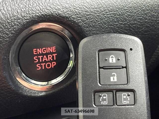 Toyota SIENTA 2015-11 217703-7