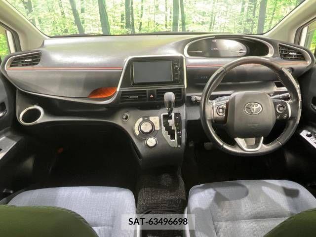Toyota SIENTA 2015-11 217703-1