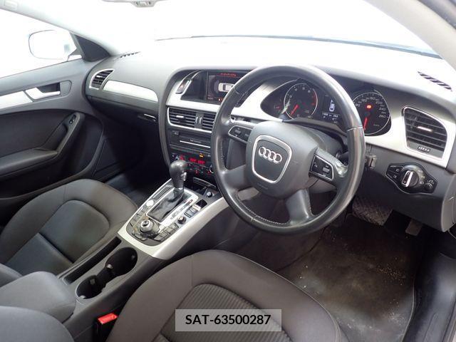 Audi A4 2011-07 317816-1